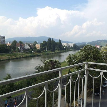 Apartments Domovik Просторная Квартира С Видом На Горы Мукачеве Екстериор снимка