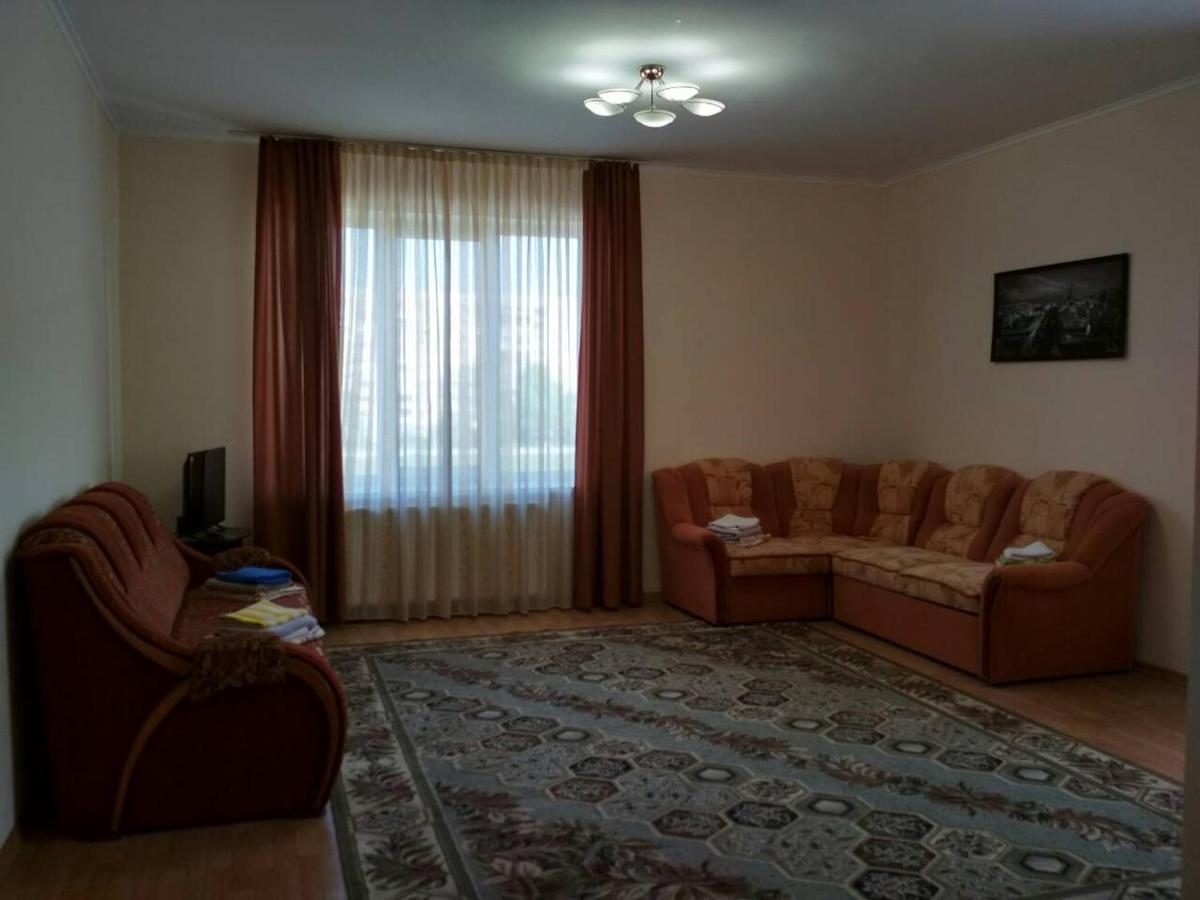 Apartments Domovik Просторная Квартира С Видом На Горы Мукачеве Екстериор снимка