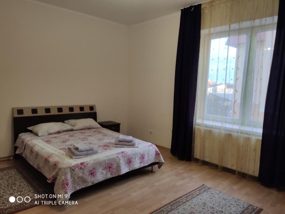 Apartments Domovik Просторная Квартира С Видом На Горы Мукачеве Екстериор снимка