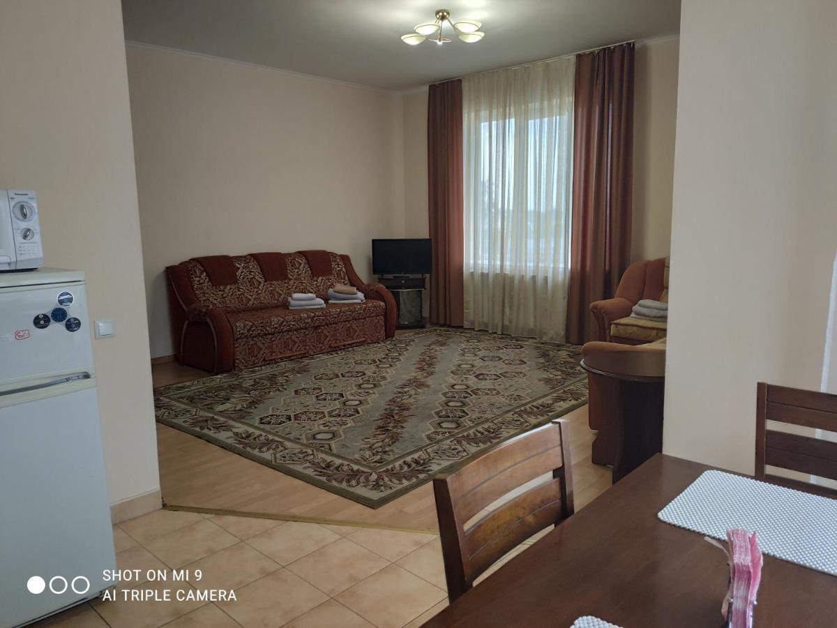 Apartments Domovik Просторная Квартира С Видом На Горы Мукачеве Екстериор снимка