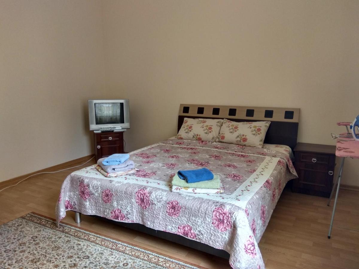 Apartments Domovik Просторная Квартира С Видом На Горы Мукачеве Екстериор снимка
